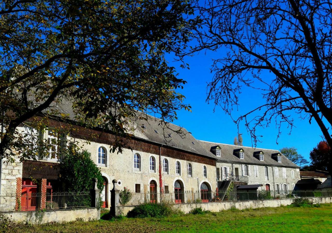 Bed and Breakfast Domaine Lou Castet Tuzaguet Exterior foto