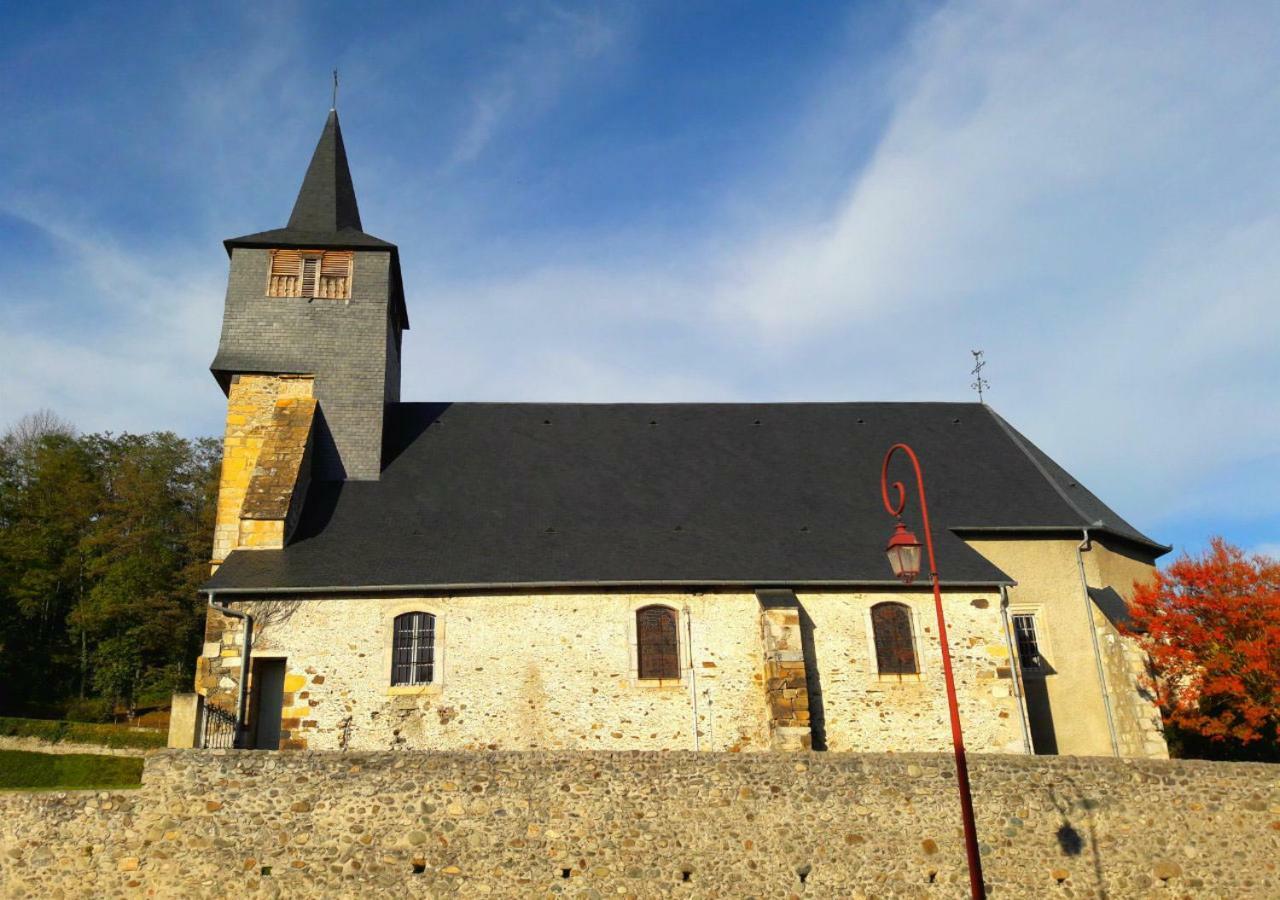Bed and Breakfast Domaine Lou Castet Tuzaguet Exterior foto